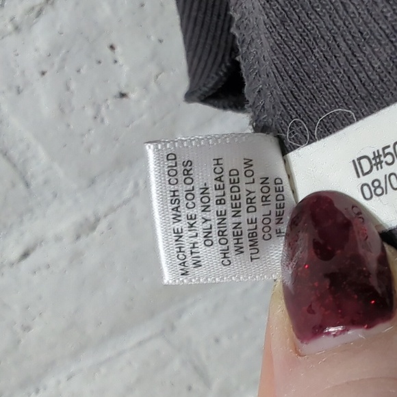 🚨3/$15 Express Gray Ruffle Cardigan - Picture 6 of 6